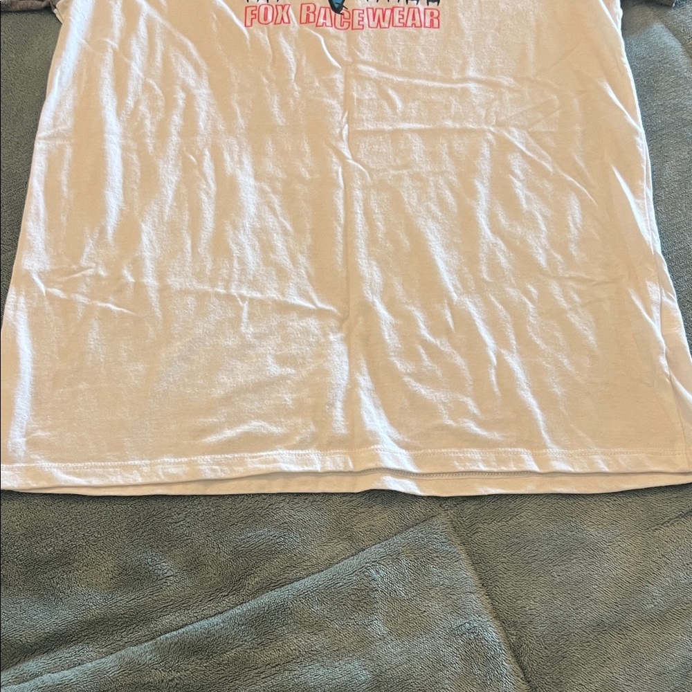 Fox Gray and White Short Sleeve Tee - Picture 2 of 8